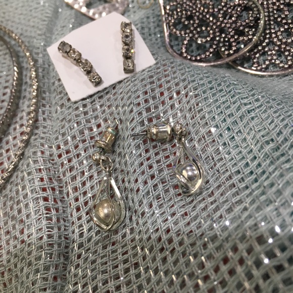 Silver Colored Jewelry Lot - Picture 4 of 6
